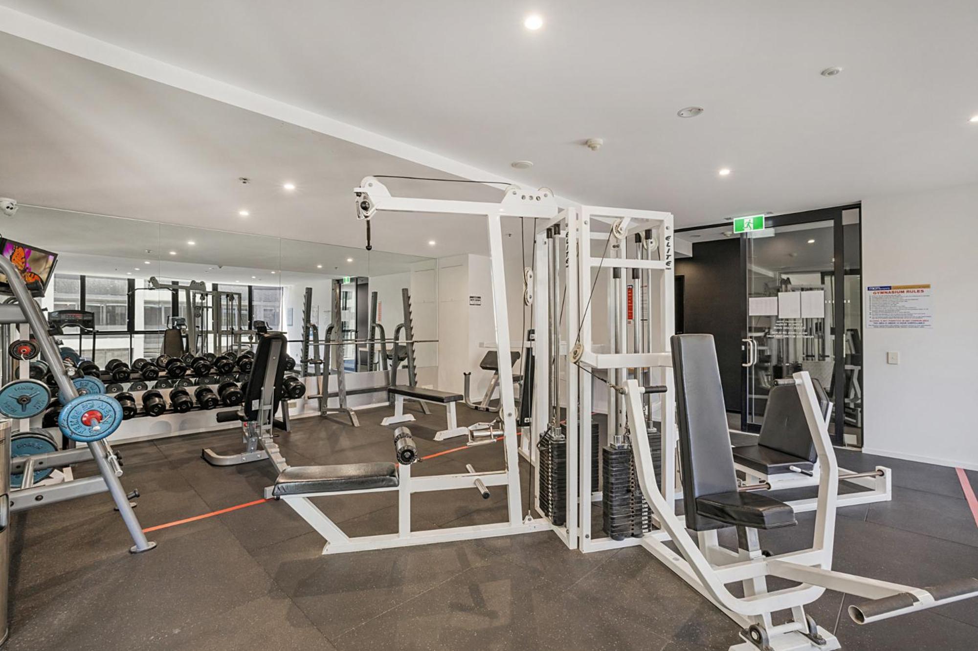 Spacious 1-Bed Unit In Heart With Gym And Pool Melbourne Zewnętrze zdjęcie